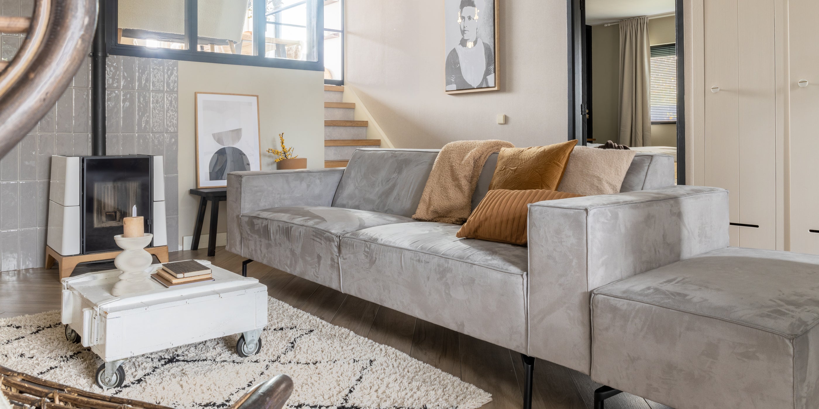 Designbank By SIDDE - warme woonkamer - industrieel interieur - woonkamerstyling Designbank By SIDDE - warme woonkamer - industrieel interieur - woonkamerstyling